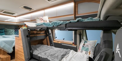 Anbieter - Luzern - Ihre Teenager werden die Affinity-Stockbetten lieben. Das Fahrzeug ist auch ohne diese Etagen-Betten erhältlich, wodurch Sie zusätzlichen Stauraum erhalten. - womorol gmbh