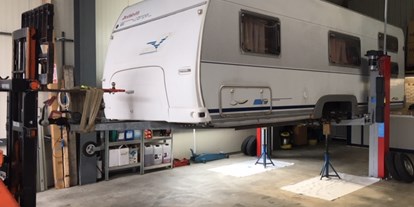 Anbieter - Fahrzeugtypen: Wohnmobil - Gränichen - Werkstatt von Caravan Alpstäg - Caravan Alpstäg