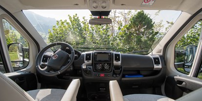 Anbieter - Fahrzeugarten: Mietfahrzeuge - Benken SG - Fahrerkabine - Eschis Mobil und Freizeit
