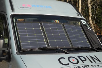 Camper: Mobile Solaranlagen für Campervans und Wohnmobile - Samuel Fankhauser