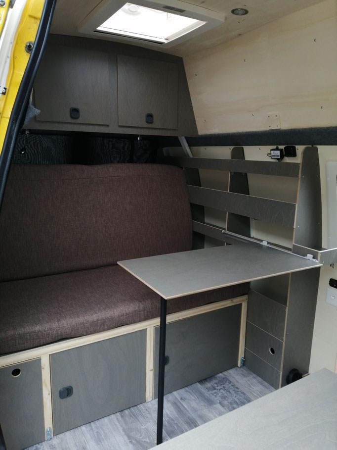 Camper: Camper-Ausbau nach Kundenwunsch - Thymen's Bus-Werkstatt