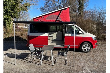 Camper: niio rent's VW Bus Red ABT - niio rent