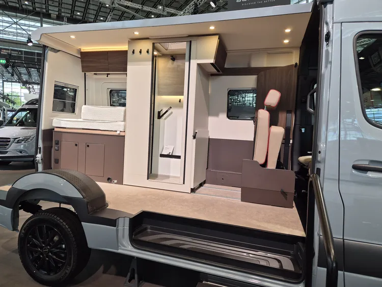 Bürstner HM 6.0 6 Meter Sprinter mit Einzelbetten